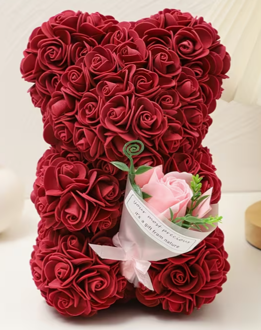 Ours en roses artificielles