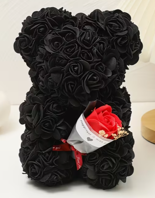 Ours en roses artificielles